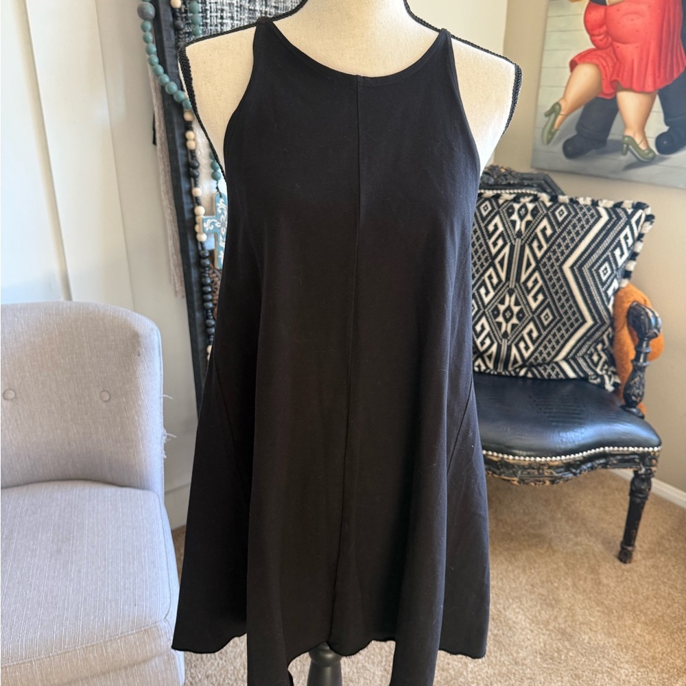 Black Sleeveless Women's Top
